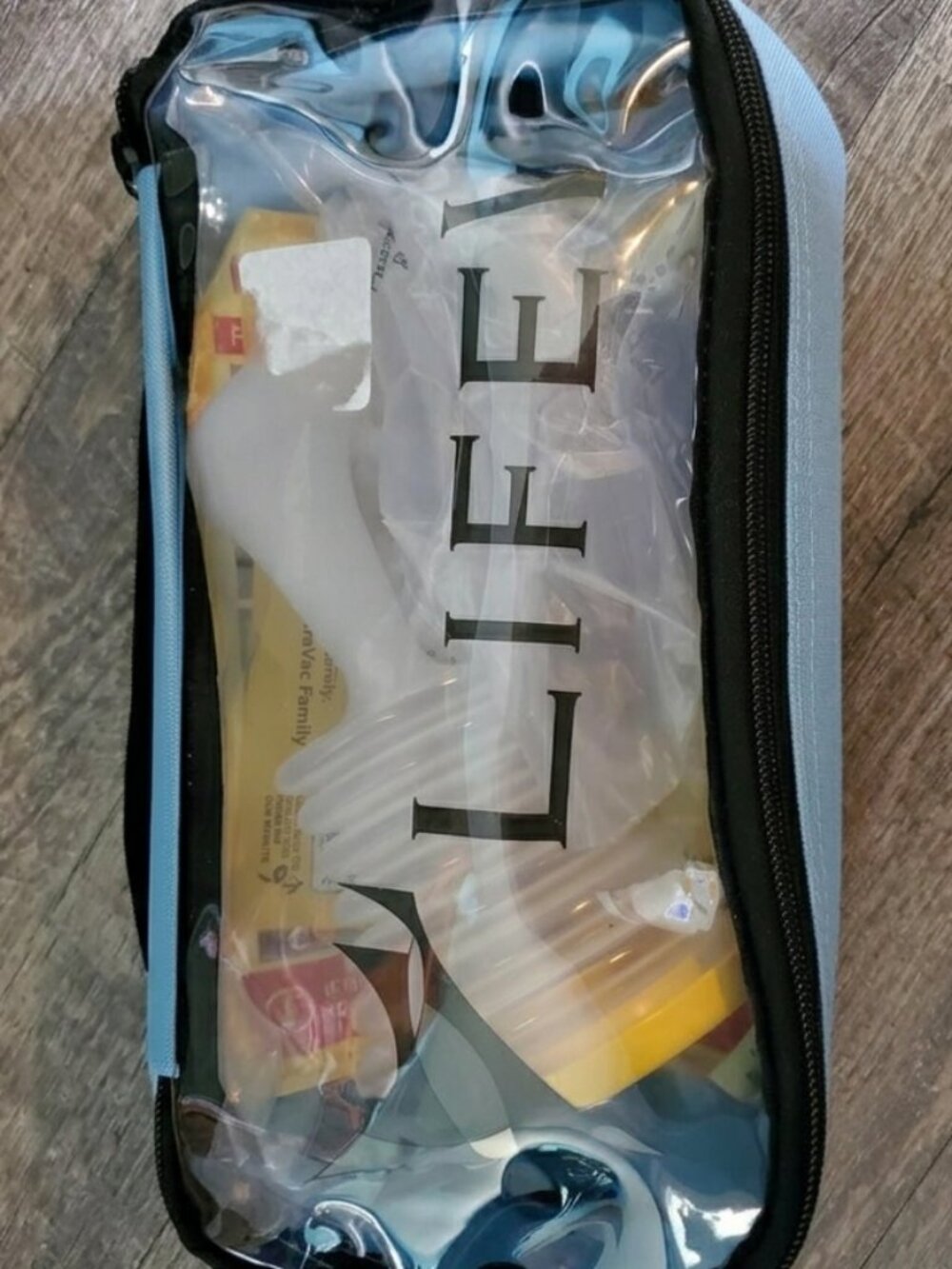 2 Packs LifeVac Blue Travel Kit - Portable Suction Rescue Device First Aid NEW - Picture 2 of 5